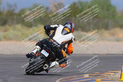media/Sep-25-2023-Moto Forza (Mon) [[81ffa65e0a]]/B-C Group/Session 4 (Turn 2 Backside)/